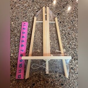 New wood easel perfect for painting especially canvas prints